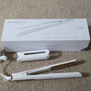 Kristina Ess Flat Iron